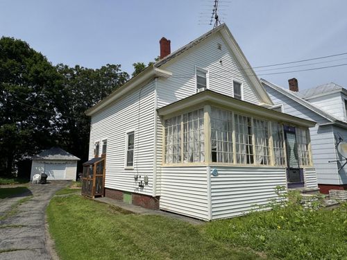 17 Bean St, Madison, ME, 04950-1201 | Card Image
