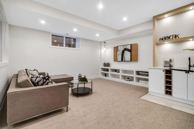 2118 Victoria Cres Nw, House other with 4 bedrooms, 4 bathrooms and 2 parking in Calgary AB | Image 45
