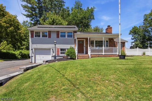 1252 Ringwood Ave, Pompton Lakes, NJ, 07442-2327 | Card Image