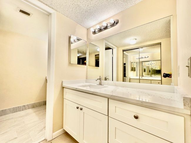 APT-818 - 9833 Westview Dr, Condo with 2 bedrooms, 2 bathrooms and null parking in Coral Springs FL | Image 17