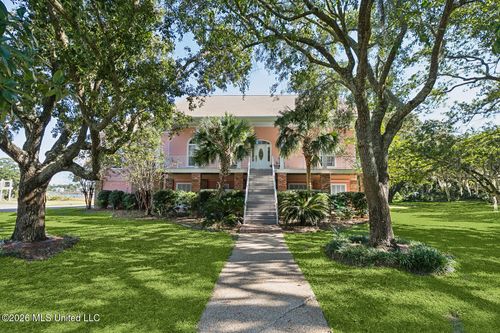 248 Lovers Ln, Ocean Springs, MS, 39564-2833 | Card Image