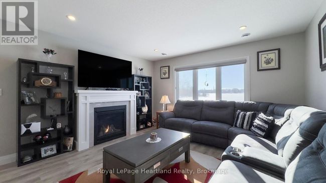 273 Lake Breeze Dr, House other with 2 bedrooms, 2 bathrooms and 3 parking in Goderich ON | Image 15