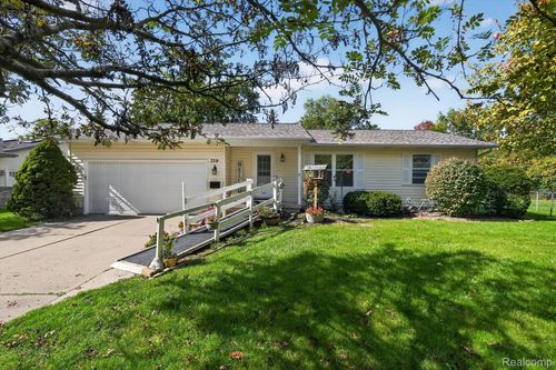 739 Surfwood Lane, Davison, MI, 48423 | Card Image