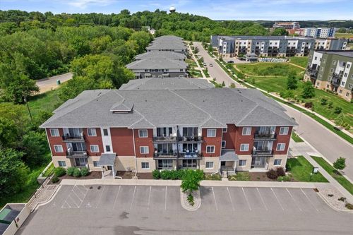 102-1601 N Windsor Ave, Cottage Grove, WI, 53527-8877 | Card Image