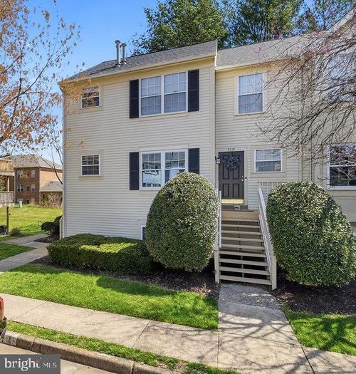 751 Cedar Crest Dr, WARRENTON, VA, 20186-2141 | Card Image