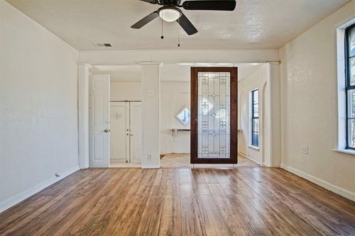 2812 S Broadway Ave, Oklahoma City, OK, 73109-6231 | Card Image