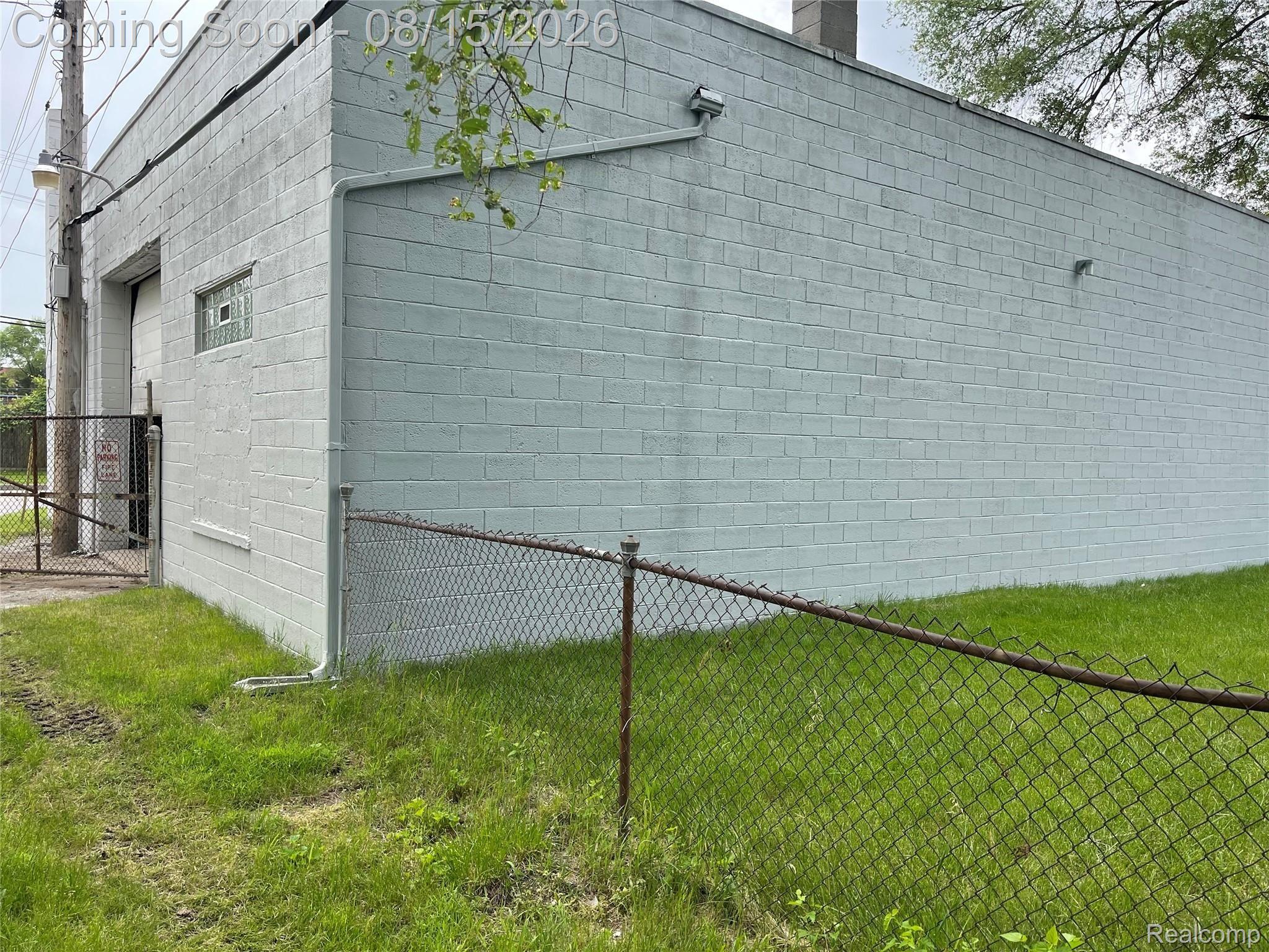 Commercial Sale in Detroit 5