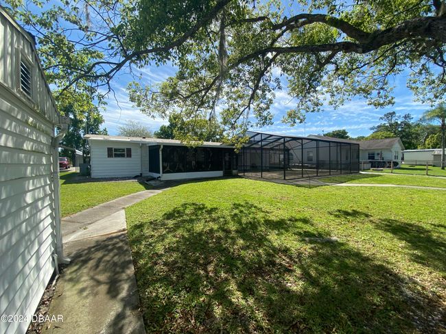 55705 Keith St, House other with 3 bedrooms, 3 bathrooms and null parking in Astor FL | Image 4