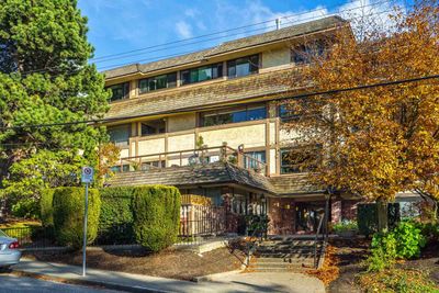 310 - 1368 Foster St, Condo with 1 bedrooms, 1 bathrooms and 1 parking in White Rock BC | Image 2