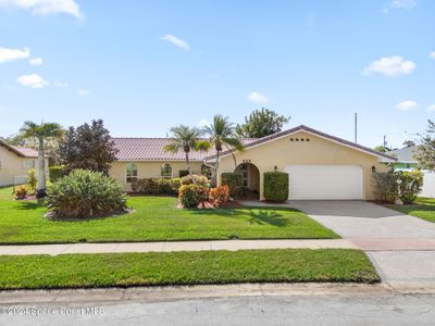 655 Barcelona Court, House other with 4 bedrooms, 3 bathrooms and null parking in Satellite Beach FL | Image 3