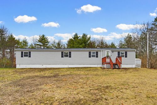 12 Acre St, Raymond, NH, 03077-2676 | Card Image