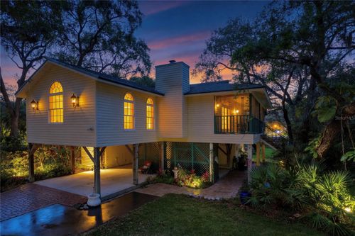 420 Hanby St, CRYSTAL BEACH, FL, 34681 | Card Image