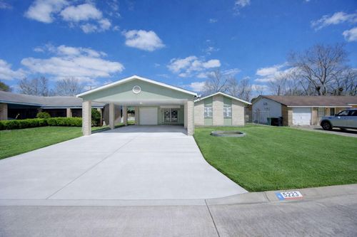 5223 Grace Point Ln, Houston, TX, 77048-1722 | Card Image