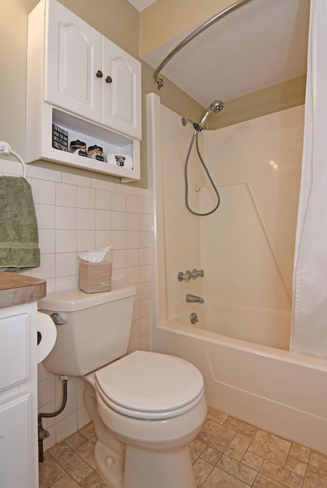Tub/Shower Combo | Image 35