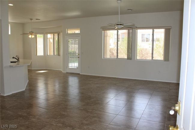10732 Cedar Creek Ave, House other with 2 bedrooms, 2 bathrooms and null parking in Las Vegas NV | Image 4