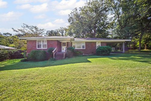 548 Patrick St, chester, SC, 29706-2557 | Card Image