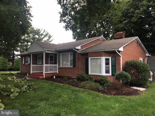 105 Fay St, Winchester, VA, 22602-2413 | Card Image
