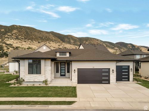 581 W Summerhill Ln, Centerville, UT, 84014-3435 | Card Image