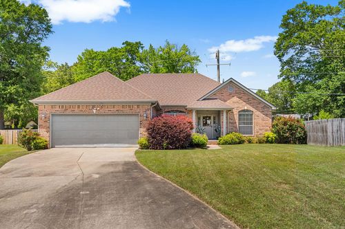 1004 Colonial Dr, Jacksonville, AR, 72076-2872 | Card Image