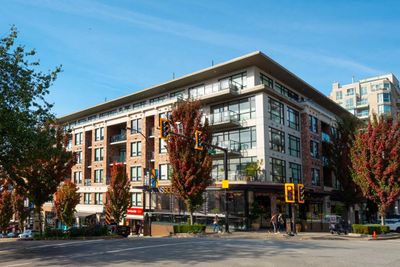 207 - 105 W 2nd St, Condo with 1 bedrooms, 1 bathrooms and 1 parking in North Vancouver BC | Image 1