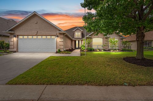 10005 Countryside Dr, Denton, TX, 76207-6615 | Card Image