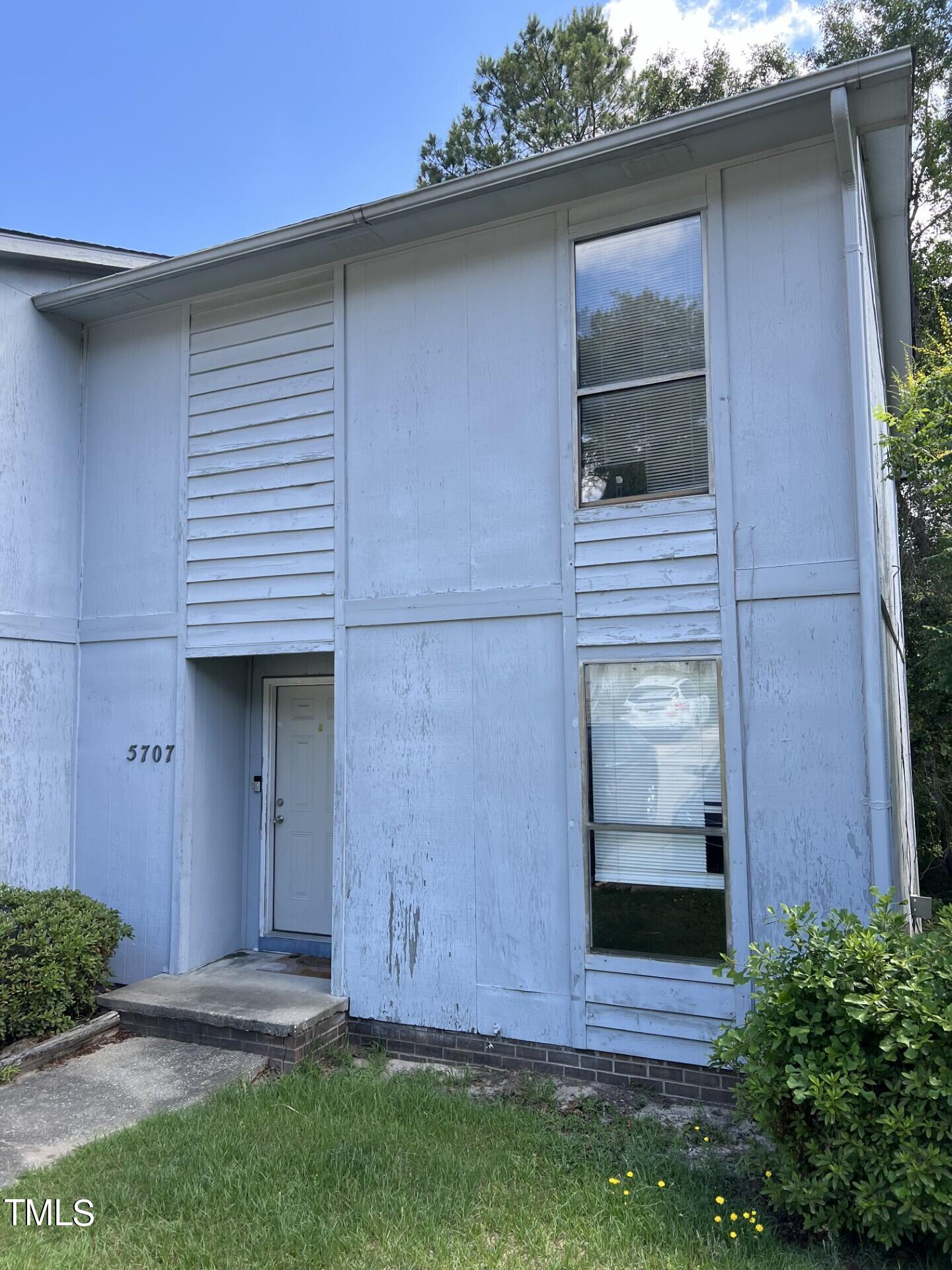 Aftonshire Dr, Fayetteville, NC 28304
