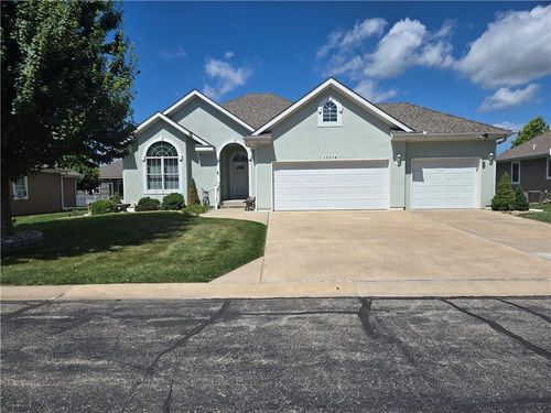 22604 Vincent St, Peculiar, MO, 64078-9310 | Card Image