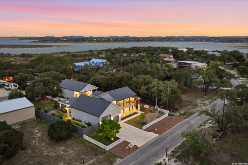 2551 Lakeshore Dr, Canyon Lake, TX, 78133-2948 | Card Image