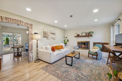 109 Timber Trl, Hendersonville, TN, 37075-9775 | Card Image