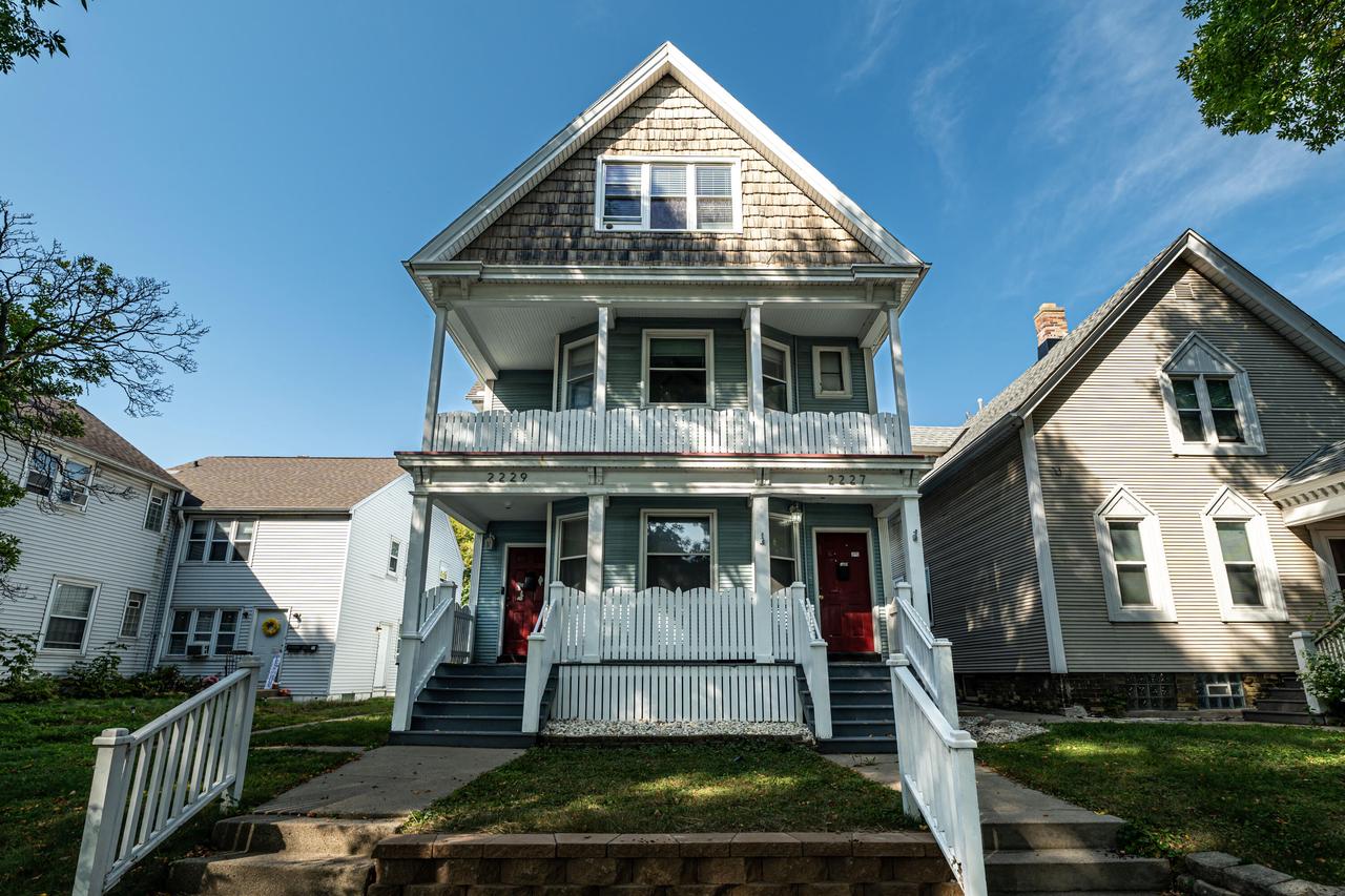 Mound St, Milwaukee, WI 53207