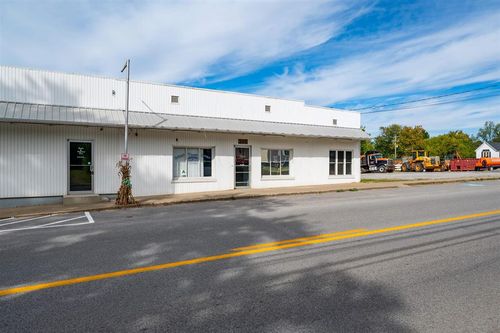245 Main St, Sacramento, KY, 42372-8400 | Card Image