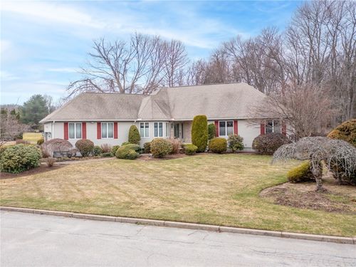 51 Janet Dr, Cranston, RI, 02921-1716 | Card Image