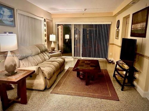 6270 Nw 18th St, Sunrise, FL, 33313-4611 | Card Image