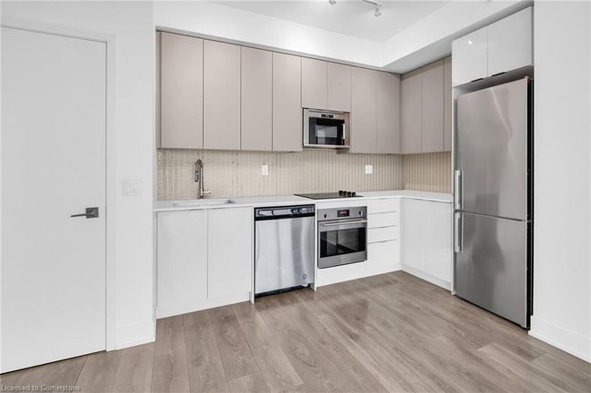 3207 - 2916 7 Highway, House attached with 2 bedrooms, 2 bathrooms and 1 parking in Vaughan ON | Image 13