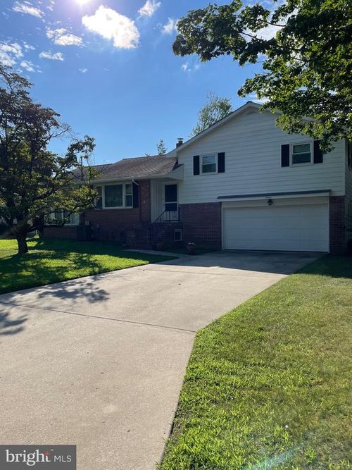 7 Delaware Dr, Salem, NJ, 08079-1614 | Card Image
