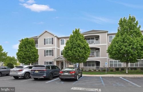 331 Timberlake Dr, Ewing, NJ, 08618-1474 | Card Image