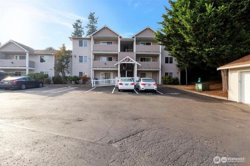 apt-f305-1001 Casino Rd, Everett, WA, 98204-6913 | Card Image