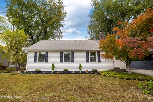 1907 Crest Rd, Maryville, TN, 37804-4359 | Card Image