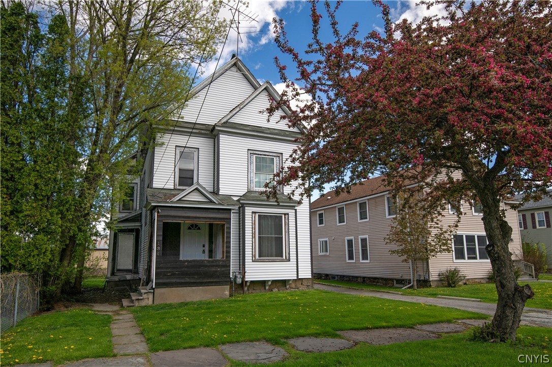 Residential in Whitestown