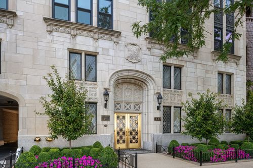 4n-1242 N Lake Shore Dr, CHICAGO, IL, 60610-2332 | Card Image