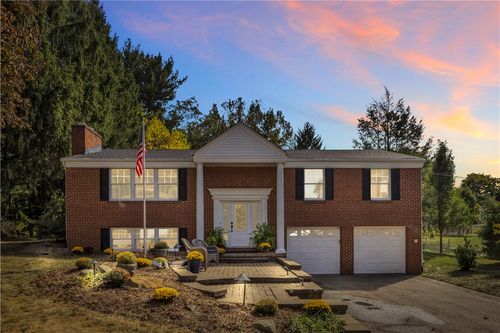1528 Sandhurst Dr, Pittsburgh, PA, 15237-1553 | Card Image