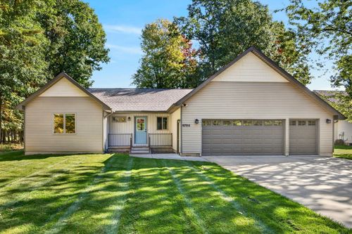 6784 Beechnut Court, Morton Township, MI, 49346 | Card Image