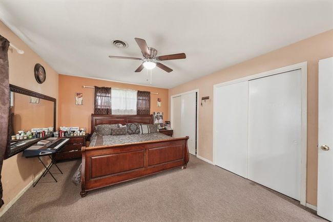 220 Brand Ln, House other with 3 bedrooms, 2 bathrooms and null parking in Stafford TX | Image 8