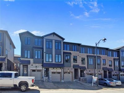 106 - 10 Birmingham Dr, Townhouse with 3 bedrooms, 1 bathrooms and 2 parking in Cambridge ON | Image 2