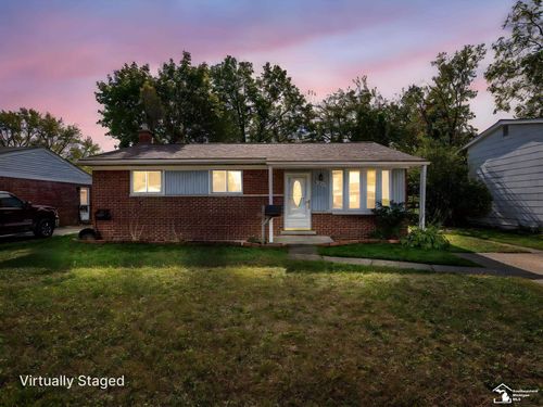 31203 Birchwood St, Westland, MI, 48186-5082 | Card Image