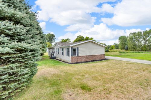 783 Arthur Dr, Grass Lake, MI, 49240-9383 | Card Image