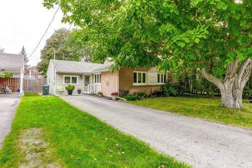 27 Sora Dr, Mississauga, ON, L5M1B3 | Card Image