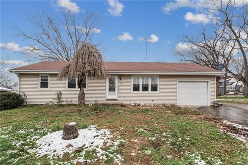 12 Se 15th St, Concordia, MO, 64020-8317 | Card Image