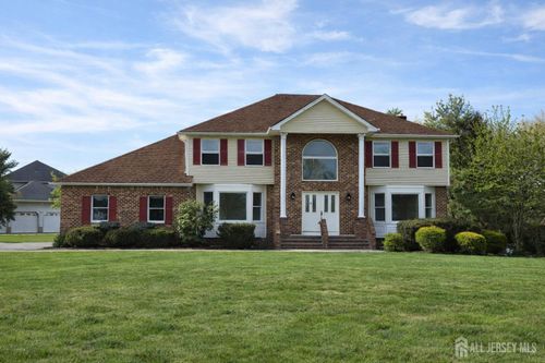1 Alexander Dr, Monroe, NJ, 08831-2904 | Card Image
