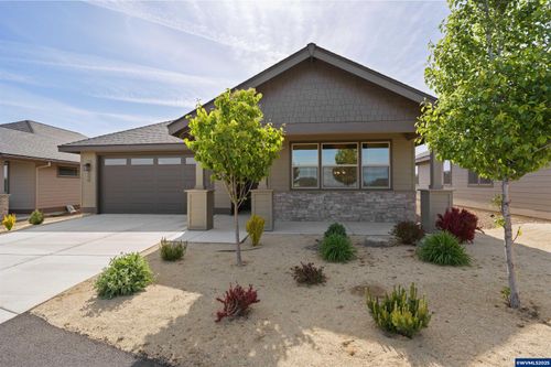 2528 Nw Redwood Cir, Redmond, OR, 97756 | Card Image